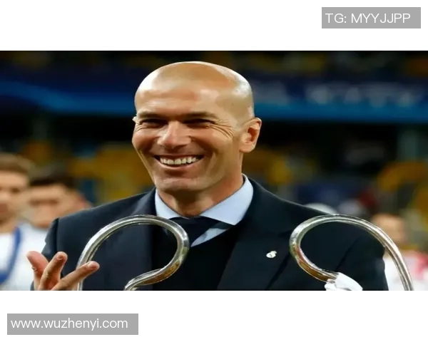 全球足球明星排名前三的传奇球员及其辉煌成就解析 全球足球明星排名前三的传奇球员及其辉煌成就解析